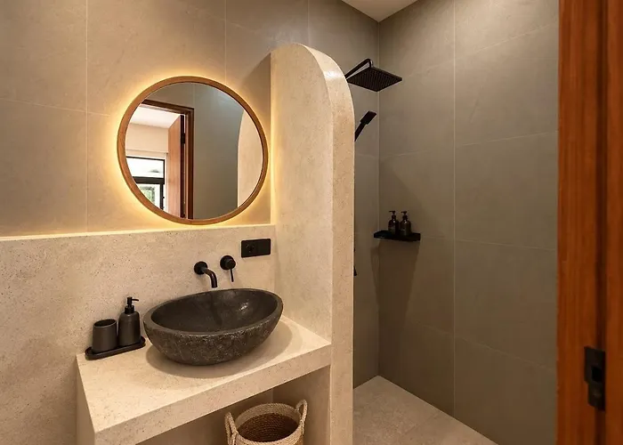 Stylish Near The Shared Pool *
