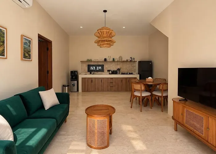 Stylish Near The Shared Pool Pecatu